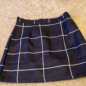 ROMWE Black and White Mini Skirt